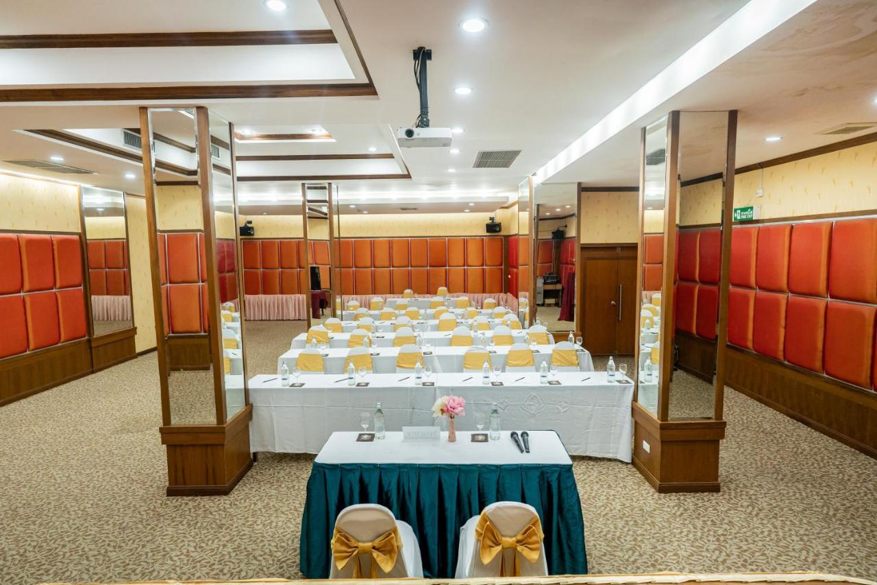 Sirin Hotel & Resident Хон Каен Экстерьер фото