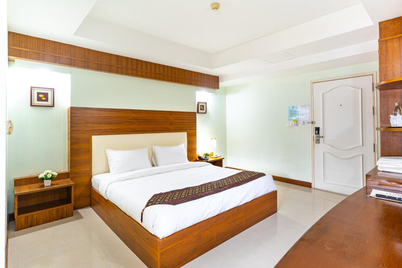 Sirin Hotel & Resident Хон Каен Экстерьер фото