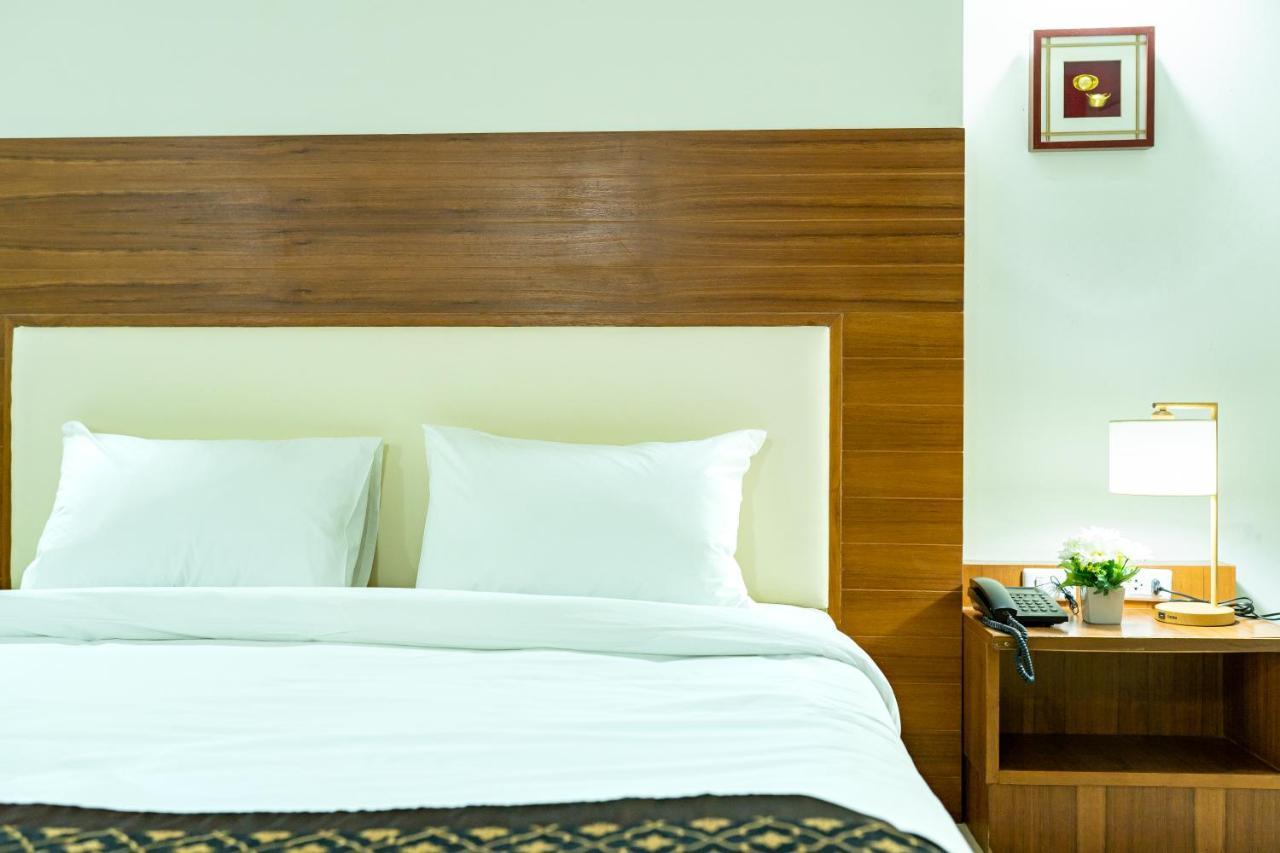 Sirin Hotel & Resident Хон Каен Экстерьер фото