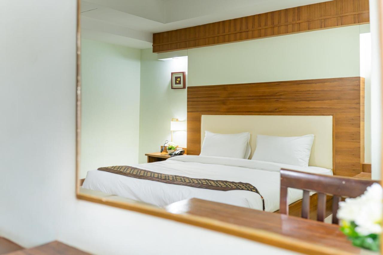 Sirin Hotel & Resident Хон Каен Экстерьер фото