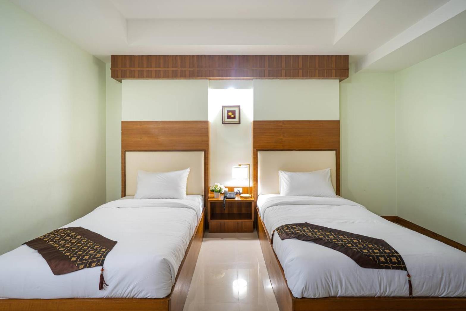 Sirin Hotel & Resident Хон Каен Экстерьер фото